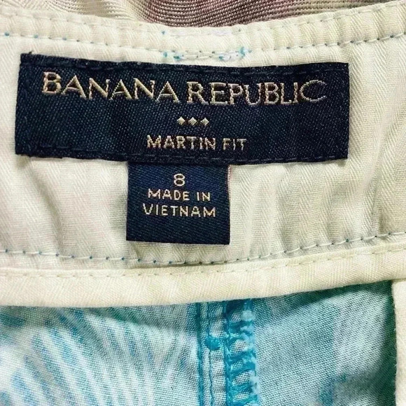 Banana Republic Martin Fit Leaf Print Green &Blue Shorts size 8 - Picture 3 of 6